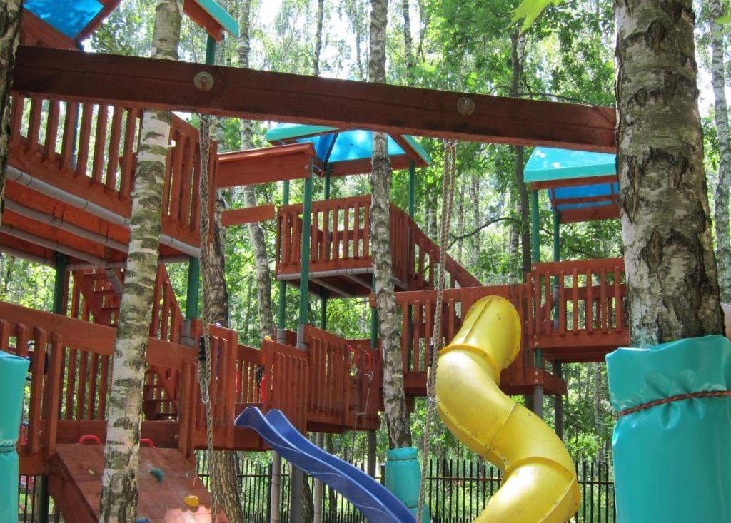 Resort Piaseczno Rozpłucie Exteriér fotografie
